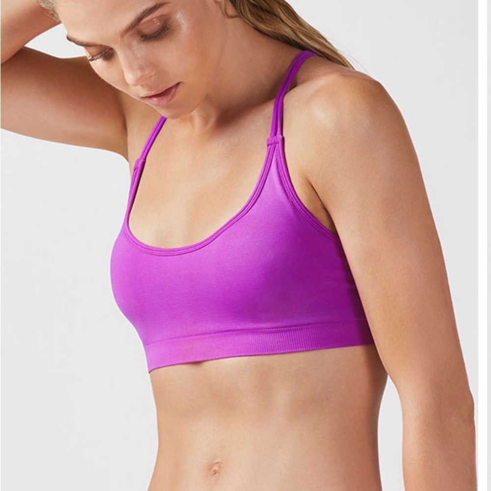 Fabletics Bold Purple Sports Bra removable cups.